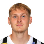 Niklas Geyrhofer, Sturm Graz Centre Back