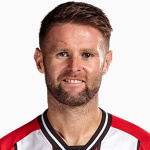 Oliver Norwood, Stockport County Central Midfielder