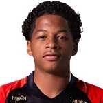 Zé Lucas, Cruzeiro Central Midfielder