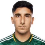 Claudio Bravo, Argentinos JRS Centre Back